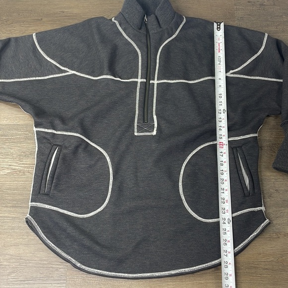 Free People Movement Mountain Dreamin’ Reversible Sweatshirt Grey Ivory M/L - Picture 6 of 15